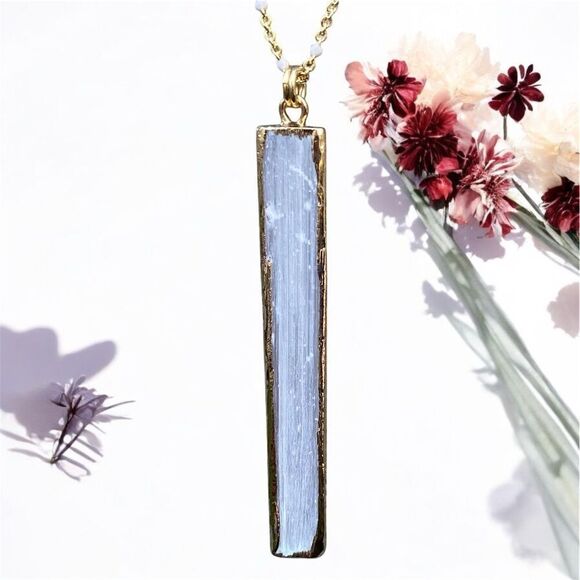 NWOT New Aviva Stanoff Lux Tribe White Selenite Gypsum Gold Bar Necklace - Picture 4 of 8